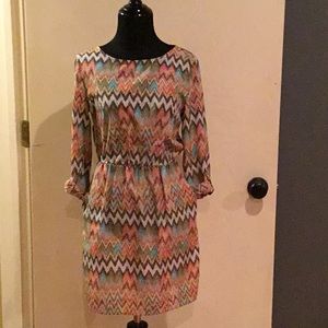 Zig zag pattern dress with pockets